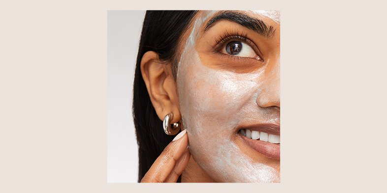 In Article Banner What Is A Chemical Peel Bright Reveal Snake Peel Exfoliant 02